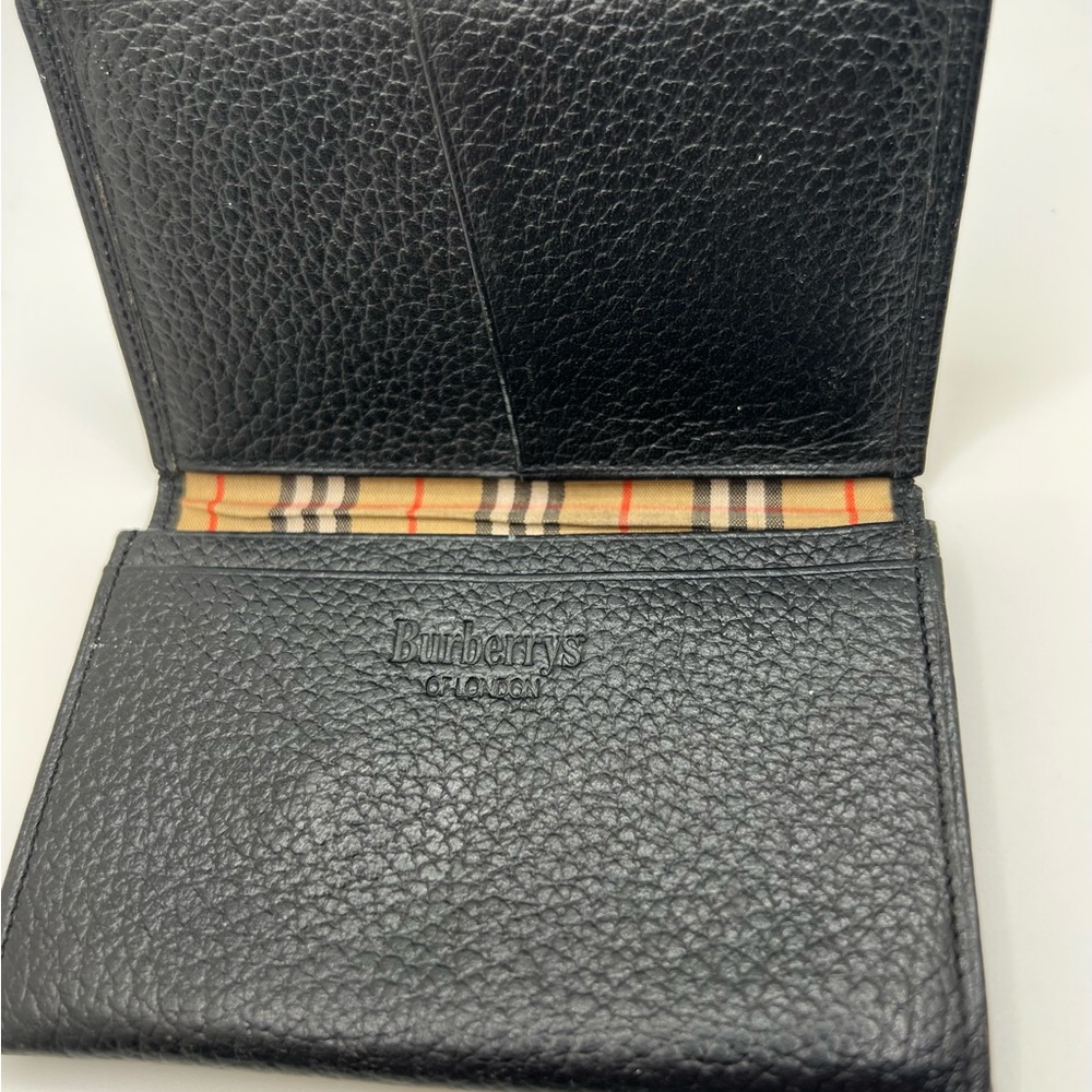 GUC Burberry Black Leather Card Holder - Picture 5 of 6
